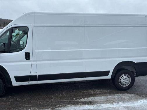 2025 RAM ProMaster 2500 Tradesman