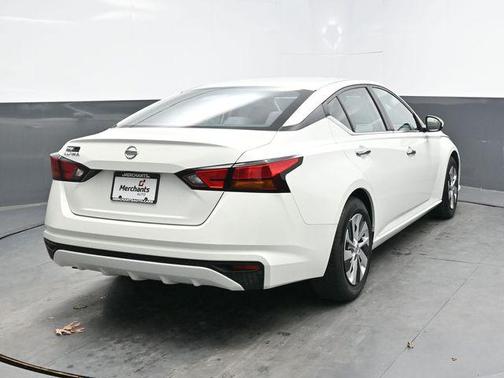 2021 Nissan Altima S FWD