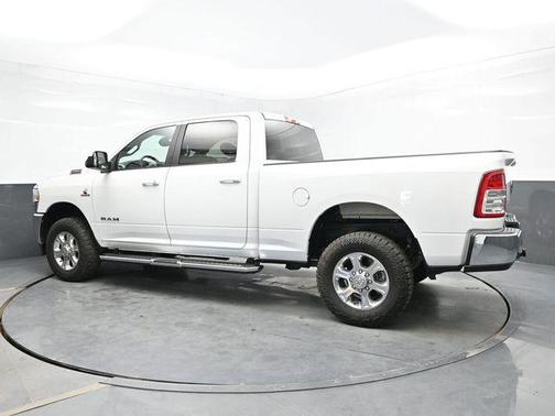 2021 RAM 2500 Big Horn Crew Cab 4x4 6'4' Box