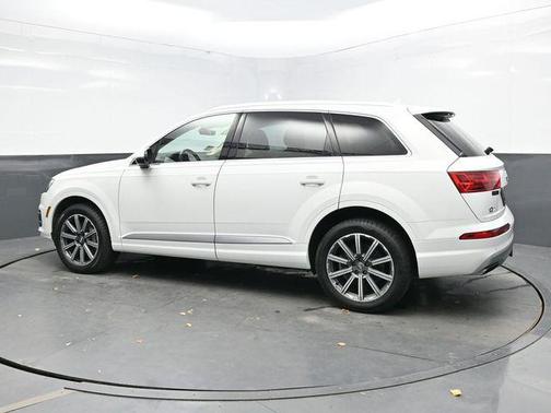 2019 Audi Q7 55 Premium Plus