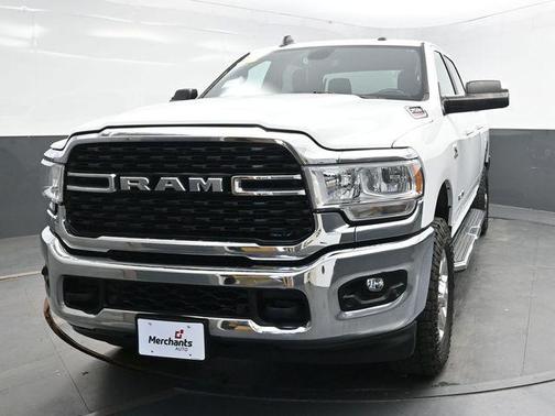 2022 RAM 2500 Big Horn Crew Cab 4x4 6'4' Box