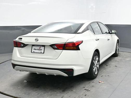 2021 Nissan Altima S FWD