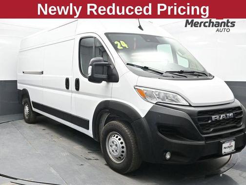 Bright White Clearcoat 2024 RAM ProMaster 2500 Tradesman