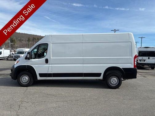 2025 RAM ProMaster 2500 Tradesman