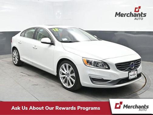 Crystal White Pearl 2018 Volvo S60 Inscription T5 Platinum