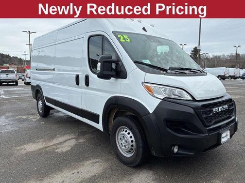 2025 RAM ProMaster 2500 Tradesman