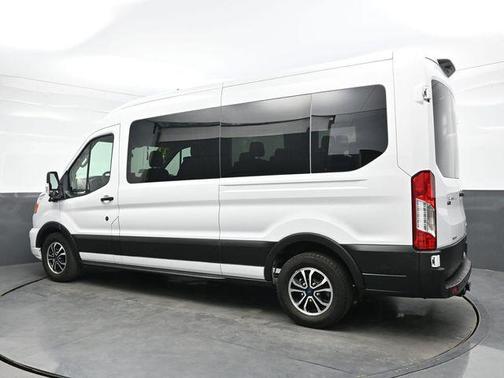 2022 Ford Transit-350 XLT