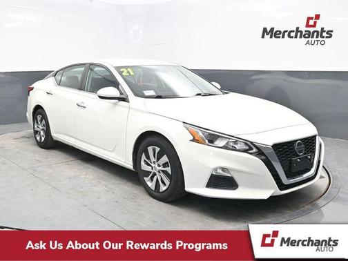 Glacier White 2021 Nissan Altima S FWD
