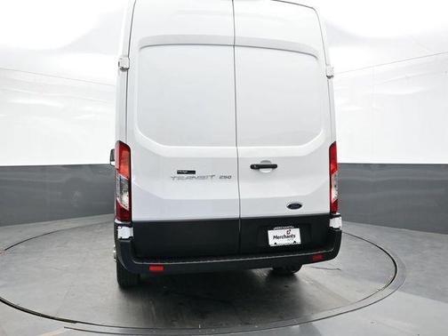 2022 Ford Transit-250 Base