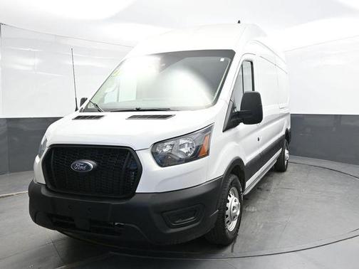 2022 Ford Transit-250 Base
