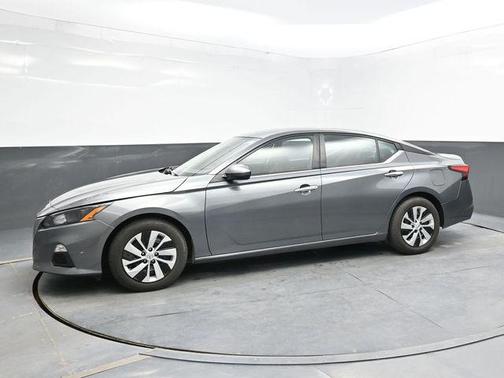 2022 Nissan Altima S FWD