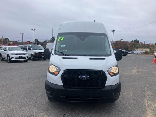 2022 Ford Transit-250 Base
