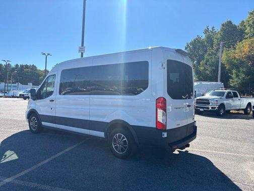 Oxford White 2022 Ford Transit-350 XLT