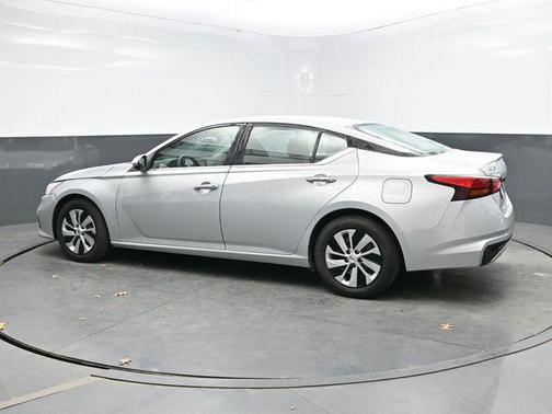 2021 Nissan Altima S FWD