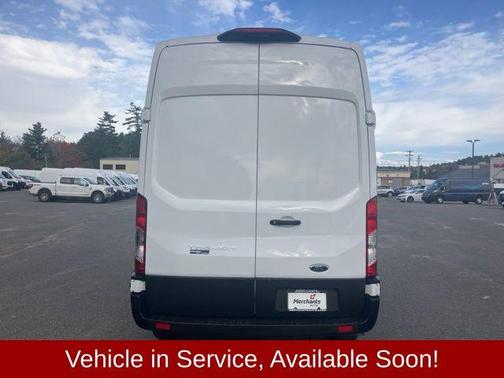 2022 Ford Transit-250 Base