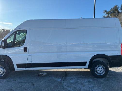 2025 RAM ProMaster 2500 Tradesman