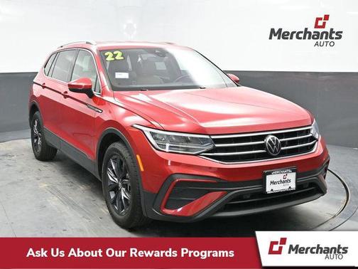 Kings Red Metallic 2022 Volkswagen Tiguan 2.0T SE