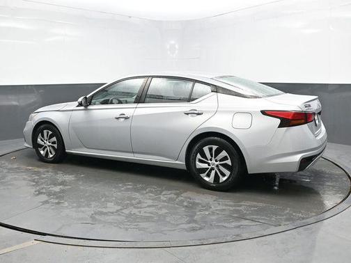 2021 Nissan Altima S FWD