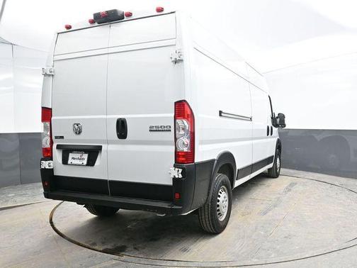 2025 RAM ProMaster 2500 Tradesman