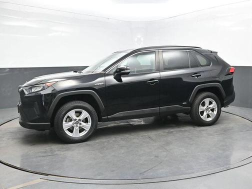 2020 Toyota RAV4 Hybrid LE