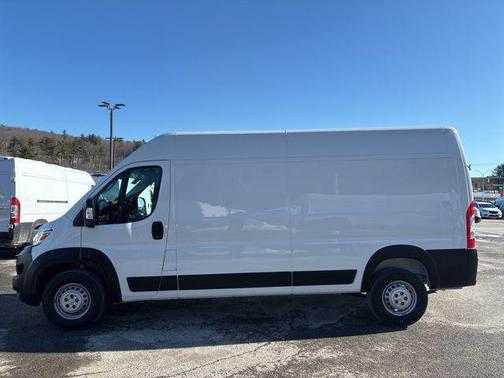 2025 RAM ProMaster 2500 Tradesman