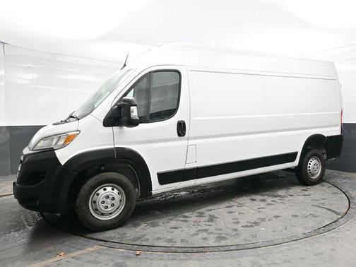 Bright White Clearcoat 2024 RAM ProMaster 2500 Tradesman