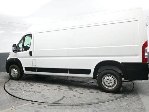 Bright White Clearcoat 2024 RAM ProMaster 2500 Tradesman