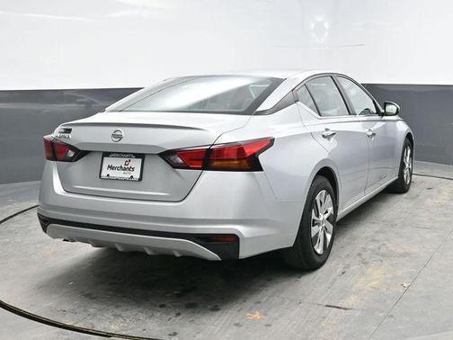 2021 Nissan Altima S FWD