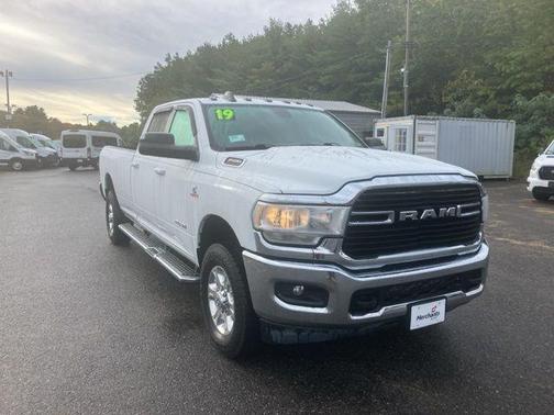 2019 RAM 3500 Big Horn Crew Cab 4x4 8' Box