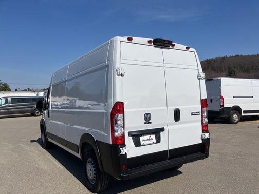 2025 RAM ProMaster 2500 Tradesman