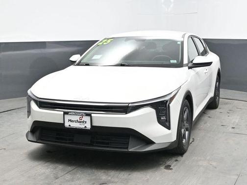 Snow White Pearl 2025 Kia K4 LXS