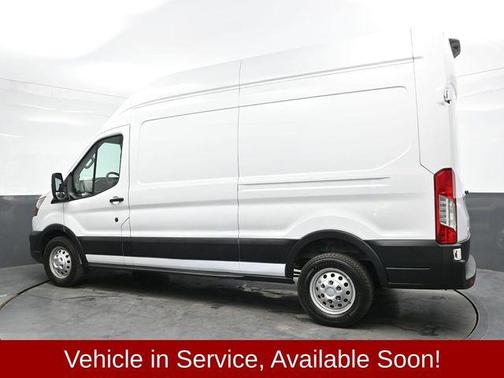 2022 Ford Transit-250 Base