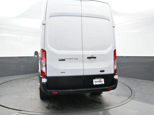 2022 Ford Transit-250 Base