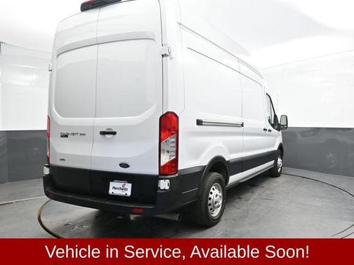 2022 Ford Transit-250 Base