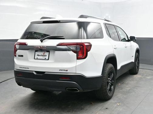 2021 GMC Acadia AWD AT4