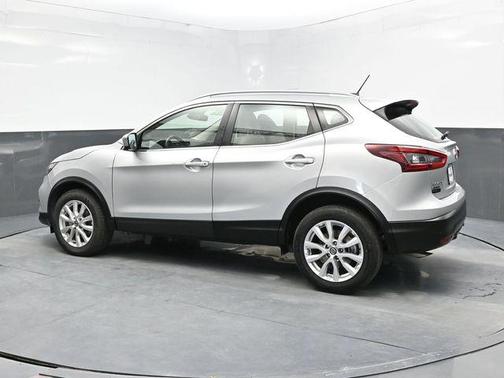 2022 Nissan Rogue Sport SV