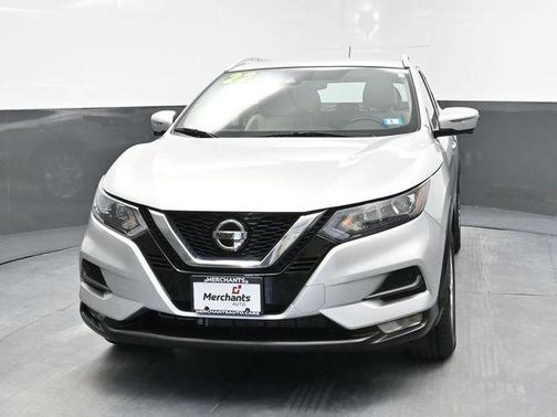 2022 Nissan Rogue Sport SV