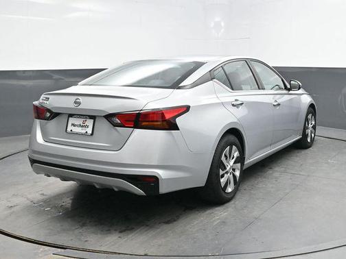 2021 Nissan Altima S FWD