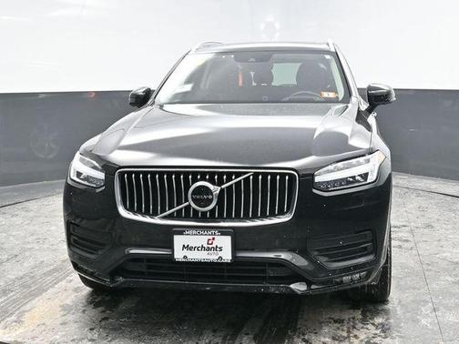 2020 Volvo XC90 T6 Momentum