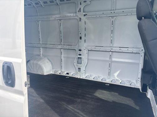 2025 RAM ProMaster 2500 Tradesman
