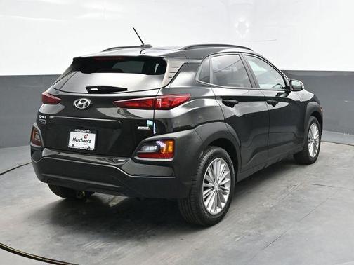 2021 Hyundai KONA SEL