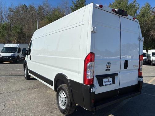 Bright White Clearcoat 2025 RAM ProMaster 2500 Tradesman