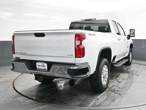Summit White 2022 Chevrolet Silverado 2500 LTZ