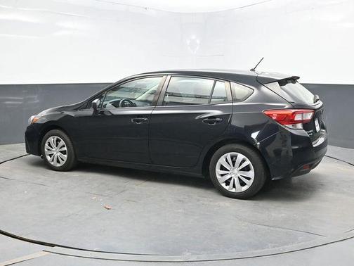 Crystal Black Silica 2017 Subaru Impreza 2.0i