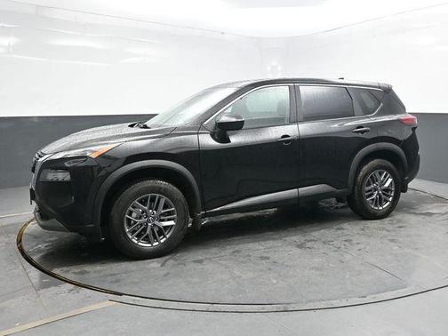 Super Black 2023 Nissan Rogue S