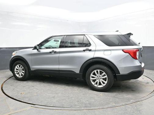 Iconic Silver Metallic 2021 Ford Explorer Base