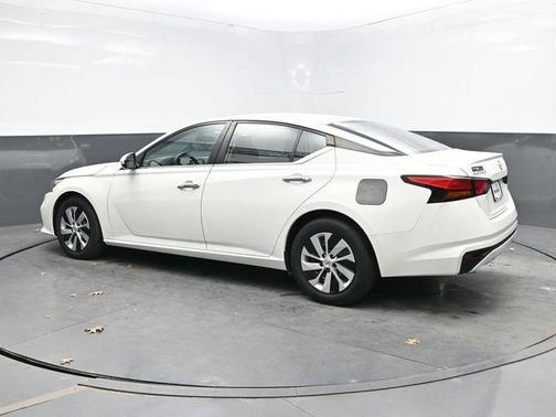 2021 Nissan Altima S FWD