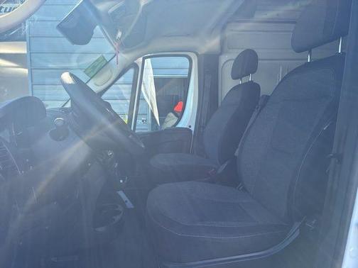 2025 RAM ProMaster 2500 Tradesman