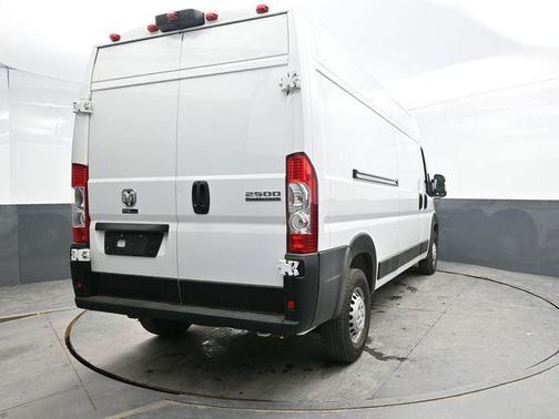 Bright White Clearcoat 2024 RAM ProMaster 2500 Tradesman