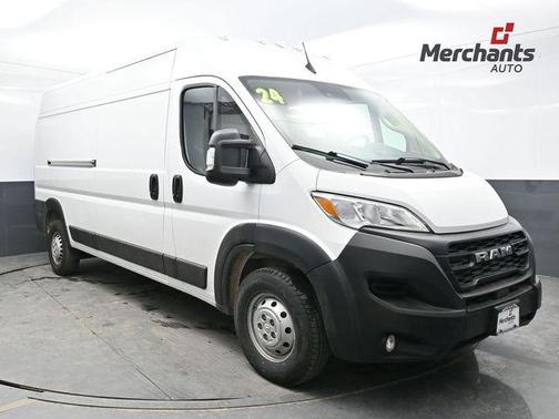 Bright White Clearcoat 2024 RAM ProMaster 2500 Tradesman